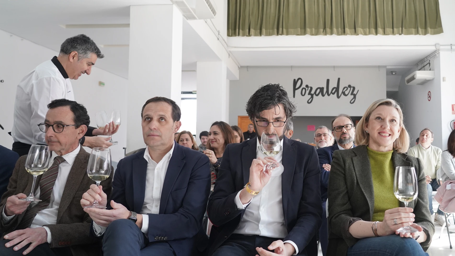 La vicepresidenta de la Junta de Castilla y León y consejera de Familia e Igualdad de Oportunidades, Isabel Blanco, clausura la presentación de la añada 2024 de los verdejos de Pozaldez, en un acto al que asiste el presidente de la Diputación de Valladolid, Conrado Íscar