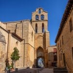 La sorprendente villa medieval de la Rioja alavesa elevada sobre más de 300 cuevas subterráneas
