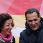 El presidente del PP de Valladolid, Conrado Íscar;y las secretaria general, Mercedes Cantalapiedra, en un acto del partido