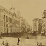 Así era aquella Puerta del Sol que inmortalizó Charles Clifford