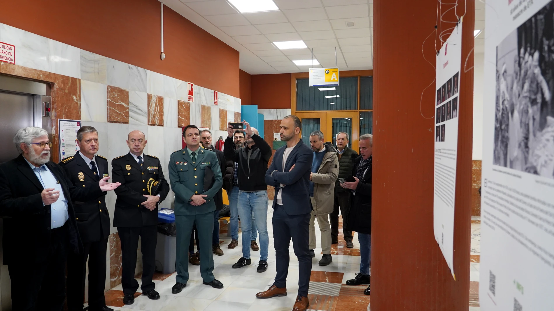 Inauguración de la exposición ''Rolando 2:15-2:45. 50 años de la primera masacre de ETA''. En al acto participarán el decano de la Facultad de Filosofía y Letras, Javier Rodríguez; el director del Centro Memorial de las Víctimas del Terrorismo, Florencio Domínguez; el presidente de la Asociación de Víctimas de Terrorismo de Castilla y León, Sebastián Nogales, y el decano del Colegio Profesional de Periodistas de Castilla y León, Pedro Lechuga.