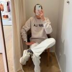 Así son los pantalones efecto rejuvenecedor favoritos de las mujeres +50.
