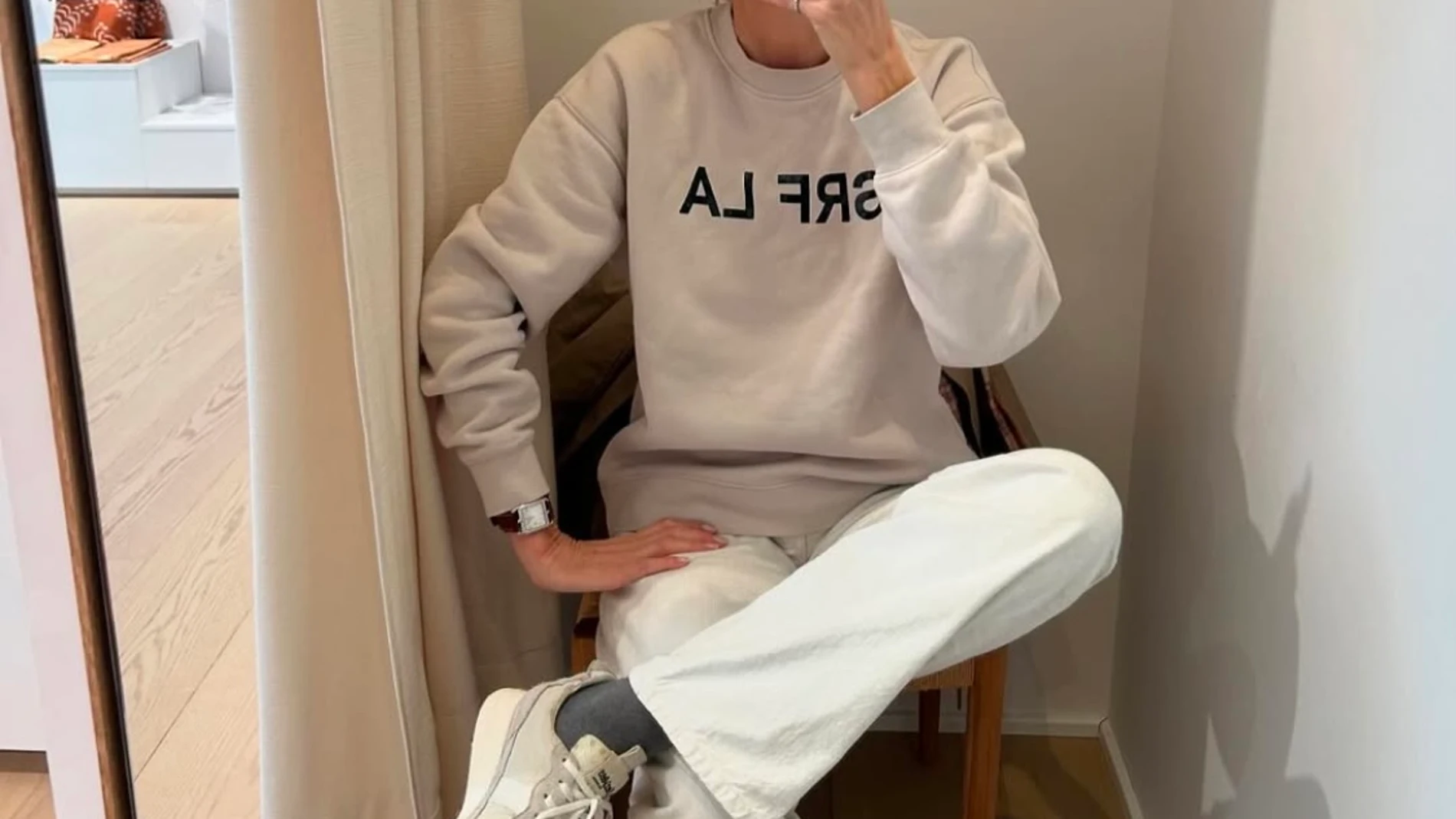 Así son los pantalones efecto rejuvenecedor favoritos de las mujeres +50.