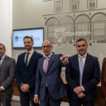 El gerente regional del Ecyl, Jesús Blanco, y el presidente de la Diputación de Salamanca, Javier Iglesias, presentan los programas mixtos de formación y empleo para la provincia salmantina.