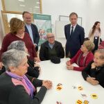 Carlos García Carbayo durante una visita al Centro Municipal Integrado de Mayores Trastormes