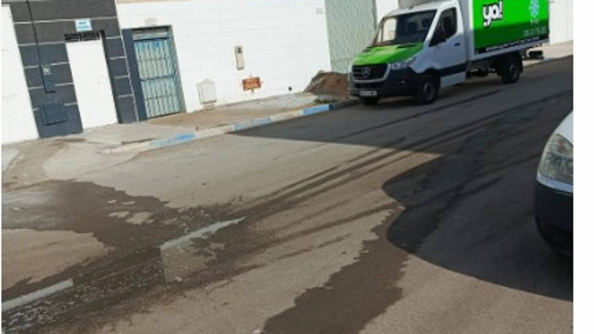 El camión estuvo dos días en el puerto de Beni Enzar