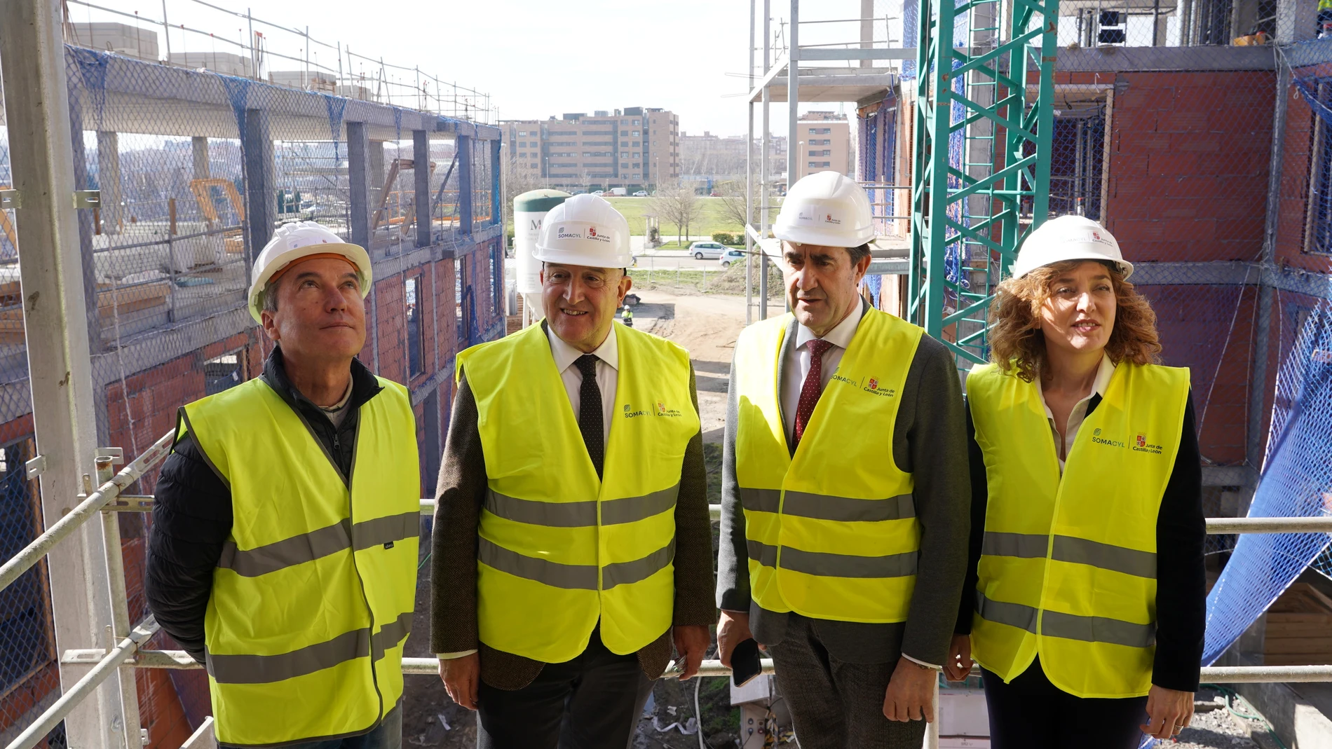 Carnero y Suárez-Quiñones visitando las obras que se realizan en Valladolid