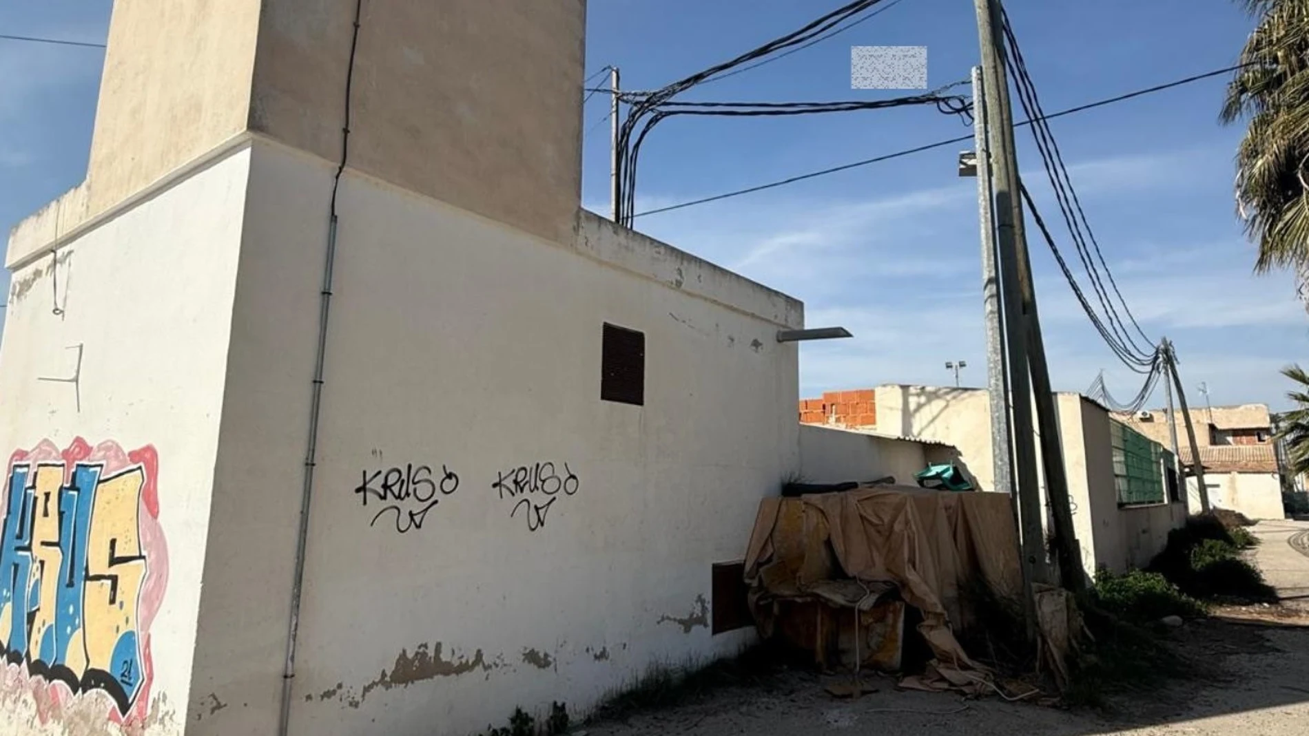 Imagen de la torre eléctrica a la que escaló el individuo REMITIDA / HANDOUT por POLICÍA LOCAL DE MURCIA Fotografía remitida a medios de comunicación exclusivamente para ilustrar la noticia a la que hace referencia la imagen, y citando la procedencia de la imagen en la firma 20/02/2025