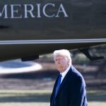 EEUU.- Trump ordena a las agencias que reduzcan sus regulaciones y medidas que excedan las atribuciones del Ejecutivo