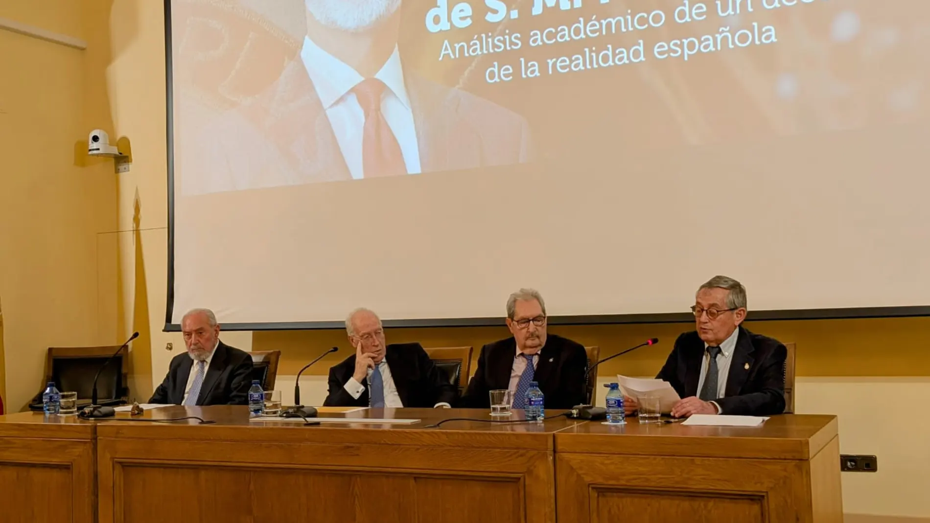 El jurista Manuel Aragón: "La Monarquía nos da motivos para no caer del todo en el pesimismo"