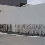 Entrada del Hospital Universitario Lucus Augusti. 