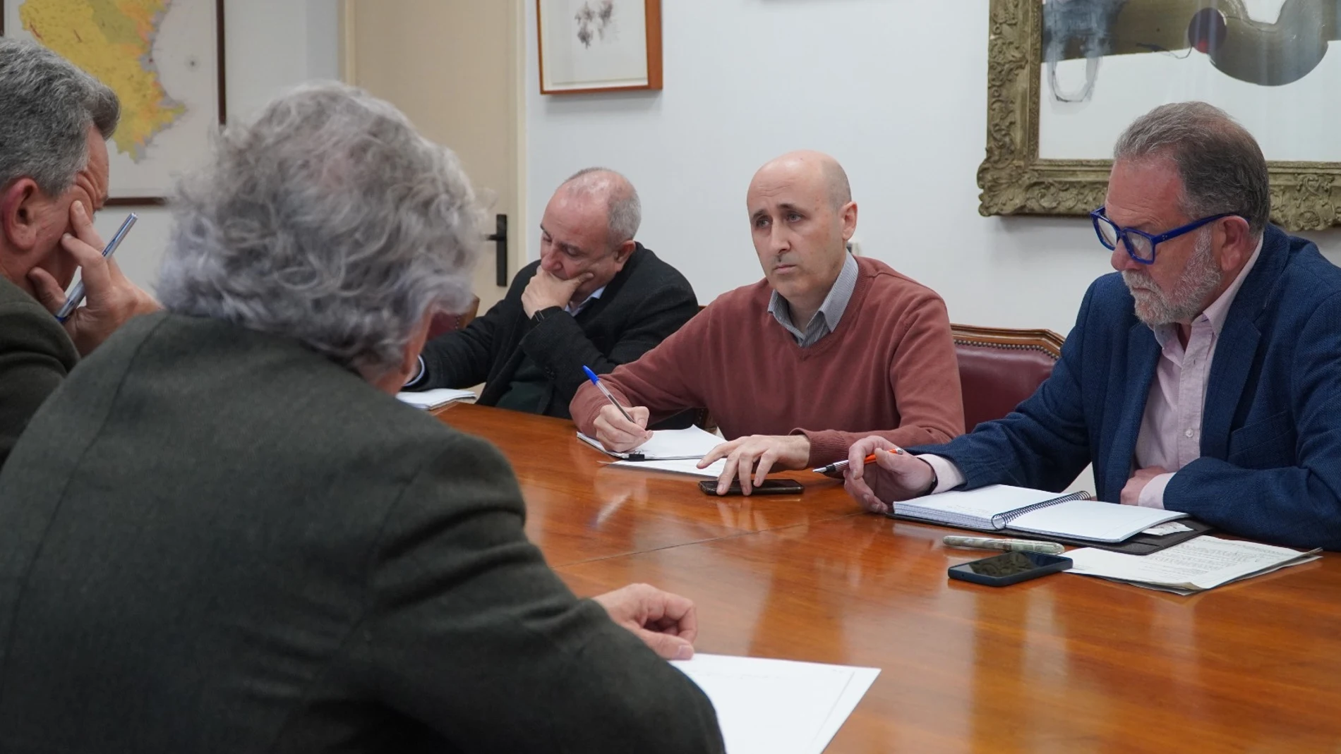 El presidente de la CHJ, Miguel Polo, durante su reunión con el conseller de Medio Ambiente, Vicente Martínez Mus