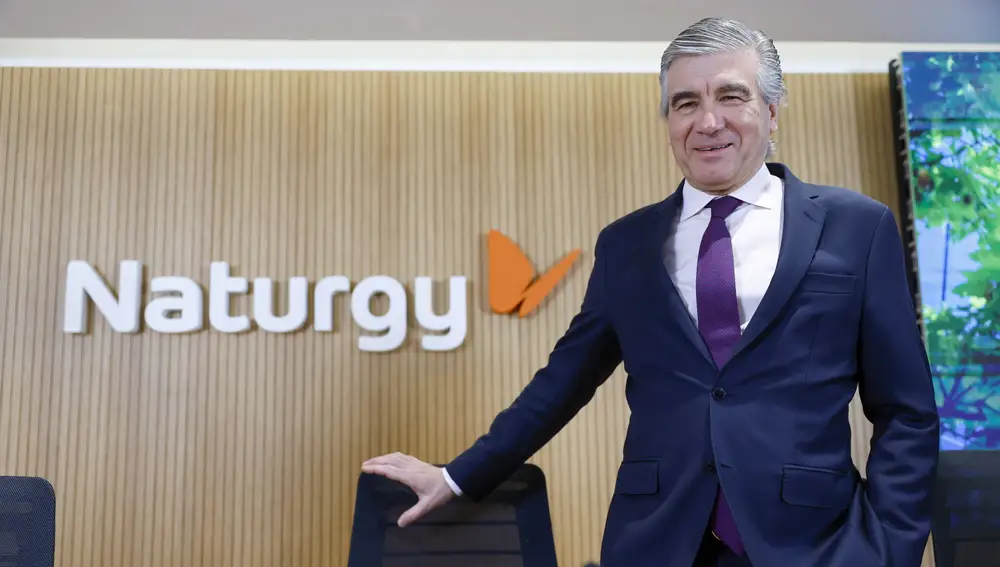 El presidente de Naturgy, Francisco Reynés, a su llegada a la rueda de prensa de presentación de los resultados obtenidos por la compañía en 2024, este jueves, en la sede de la energética en Madrid.