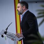 Abascal acusa a la UE de "facilitar" la agresión de Rusia a Ucrania y a Sánchez de "pagar" las bombas a Putin