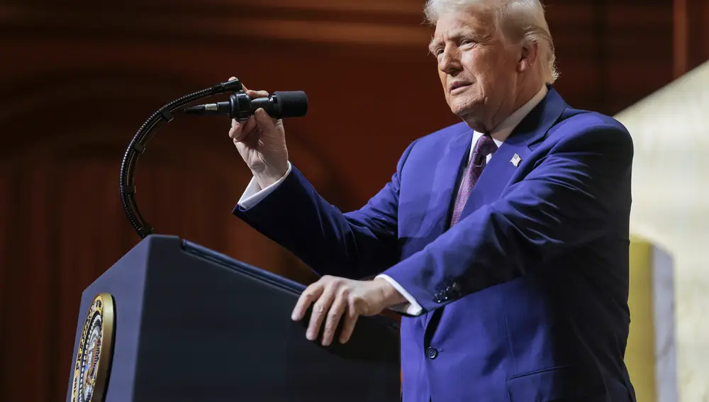 Ucrania.- Trump dice que Zelenski "no es tan importante" para estar en las reuniones: "Hace muy difícil cerrar acuerdos"