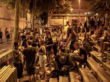 Adiós a las "rutas alcohólicas" en el Eixample de Barcelona