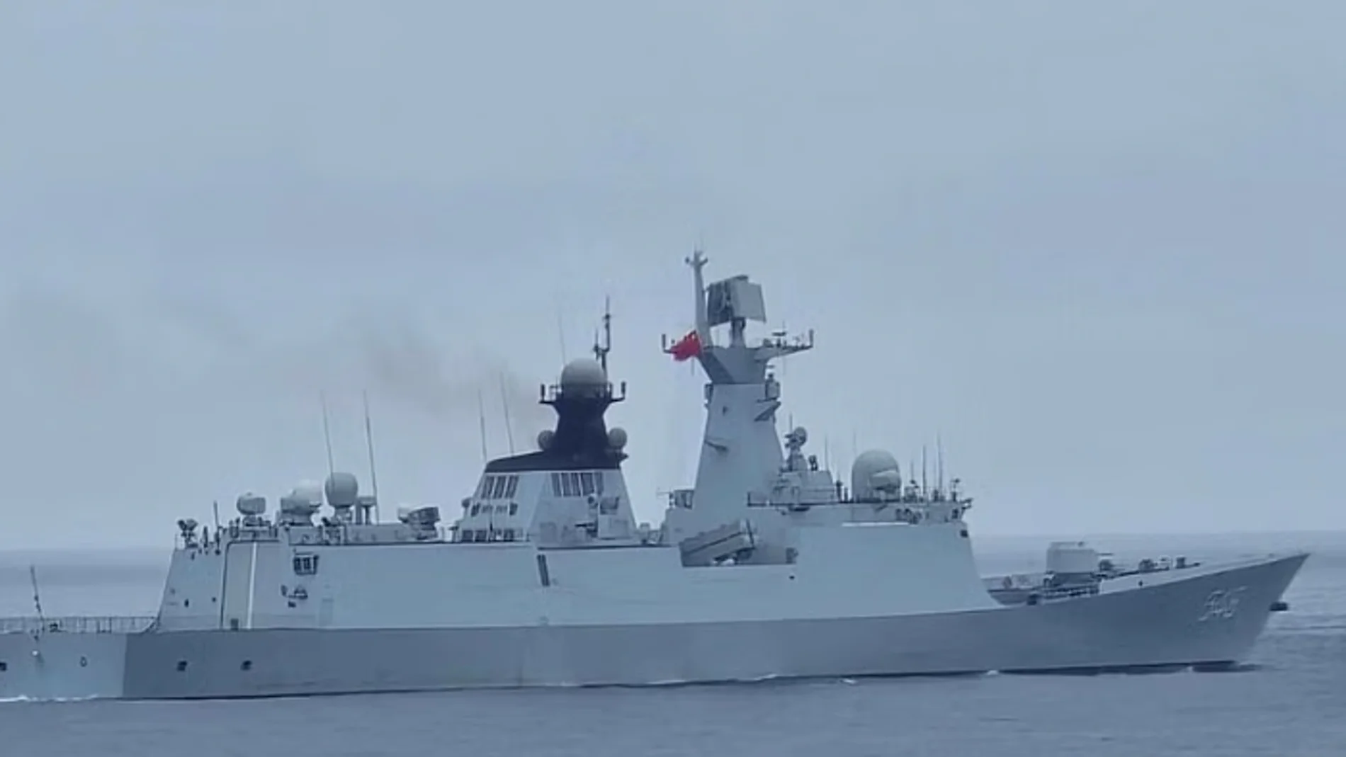 Imagen de archivo de un barco de guerra chino