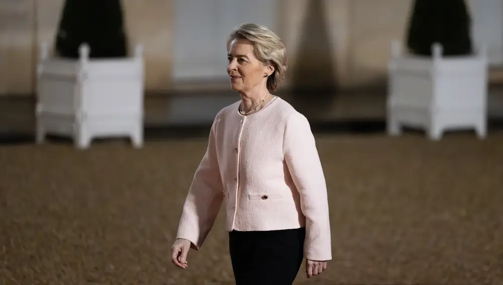 Von der Leyen denuncia el "indignante" ataque a la sede de la Comisión Europea en la capital de Bulgaria
