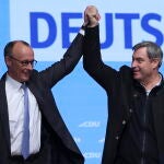 El candidato de la CDU/CSU, Friedrich Merz, junto al presidente de Baviera, Markus Söder, en Múnich