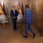 Reunión en el congreso entre Pedro Sánchez y Alberto Núñez Feijóo