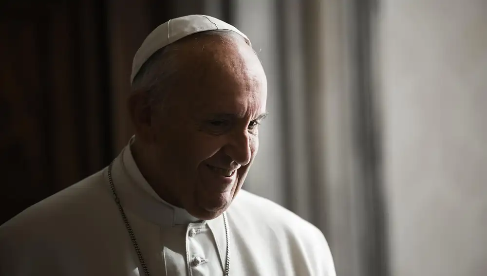 VÍDEO: El Papa Francisco "ha descansado bien" esta noche durante su estancia en el Hospital Gemelli de Roma