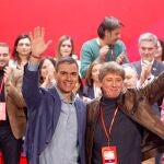 Pedro S&aacute;nchez junto a Carlos Mart&iacute;nez en el Congreso palentino