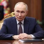 Rusia/EEUU.- Putin respalda la propuesta de EEUU de recortar un 50 por ciento el gasto militar