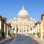 A lo largo de la historia de la Iglesia Católica ha habido 266 pontificados diferentes, y cada papa ha tenido una duración distinta, más extensa o más breve