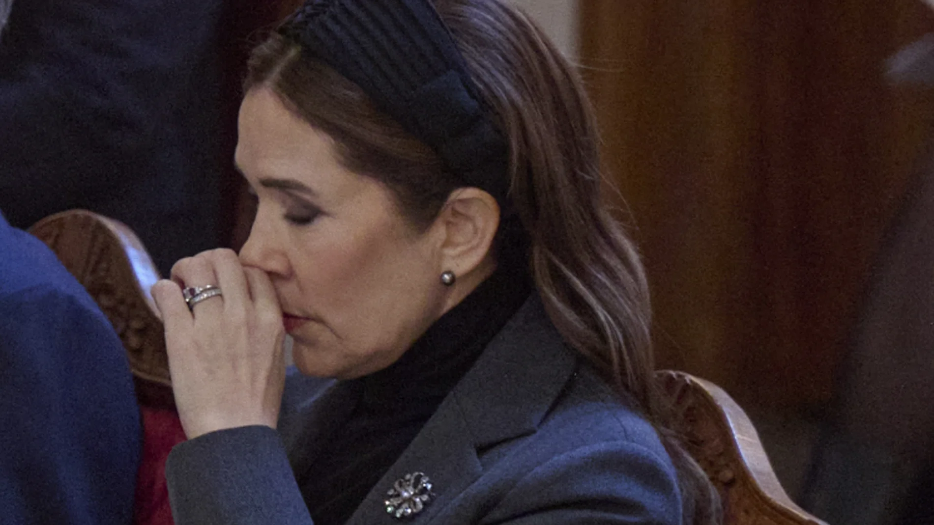 Mary de Dinamarca, rota en lágrimas en público