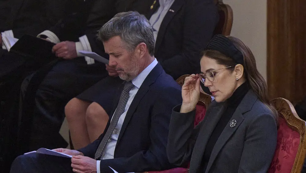 Federico X y Mary de Dinamarca en los actos por el aniversario de la invasión rusa a Ucrania