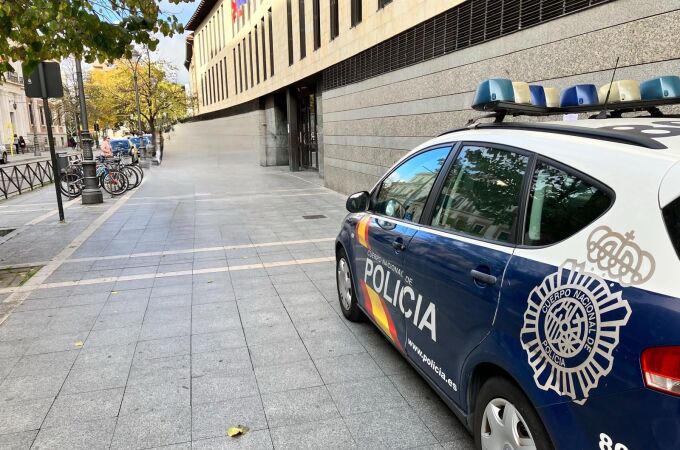 Coche patrulla de la Policía Nacional en Valladolid
