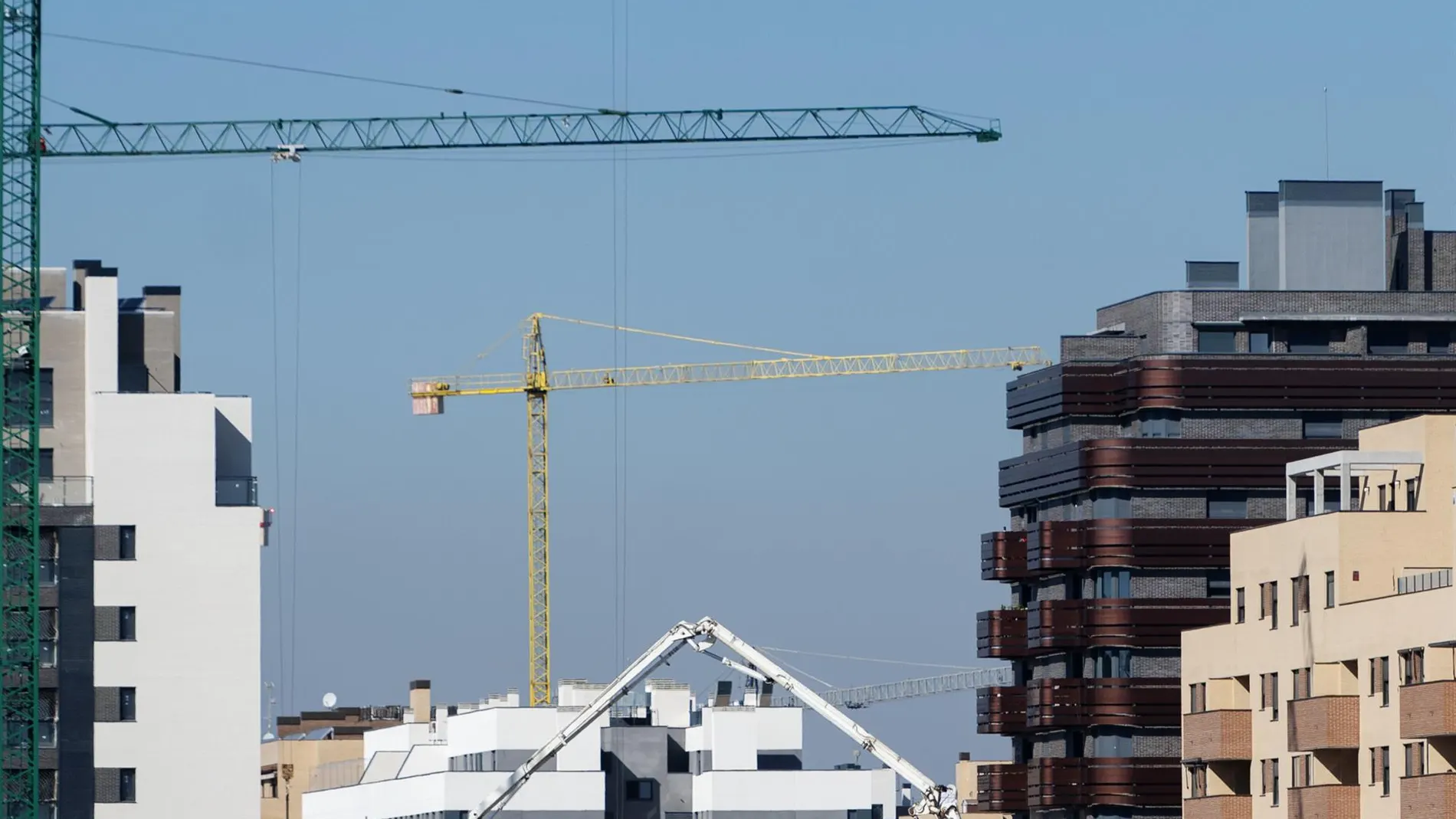Imagen de construcción de viviendas nuevas.