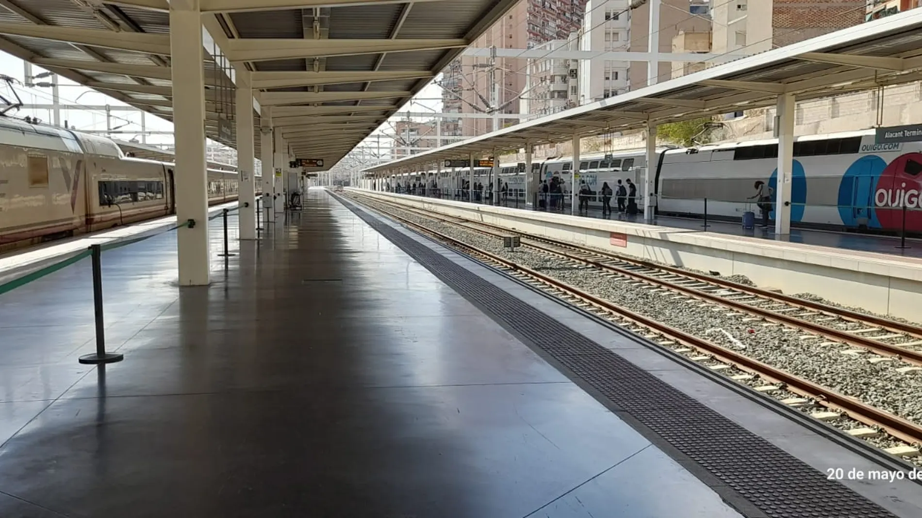 Imagen de los andenes de Alta Velocidad de la estación de tren Alicante Término