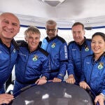 Jesús Calleja con sus compañeros de viaje al espacio