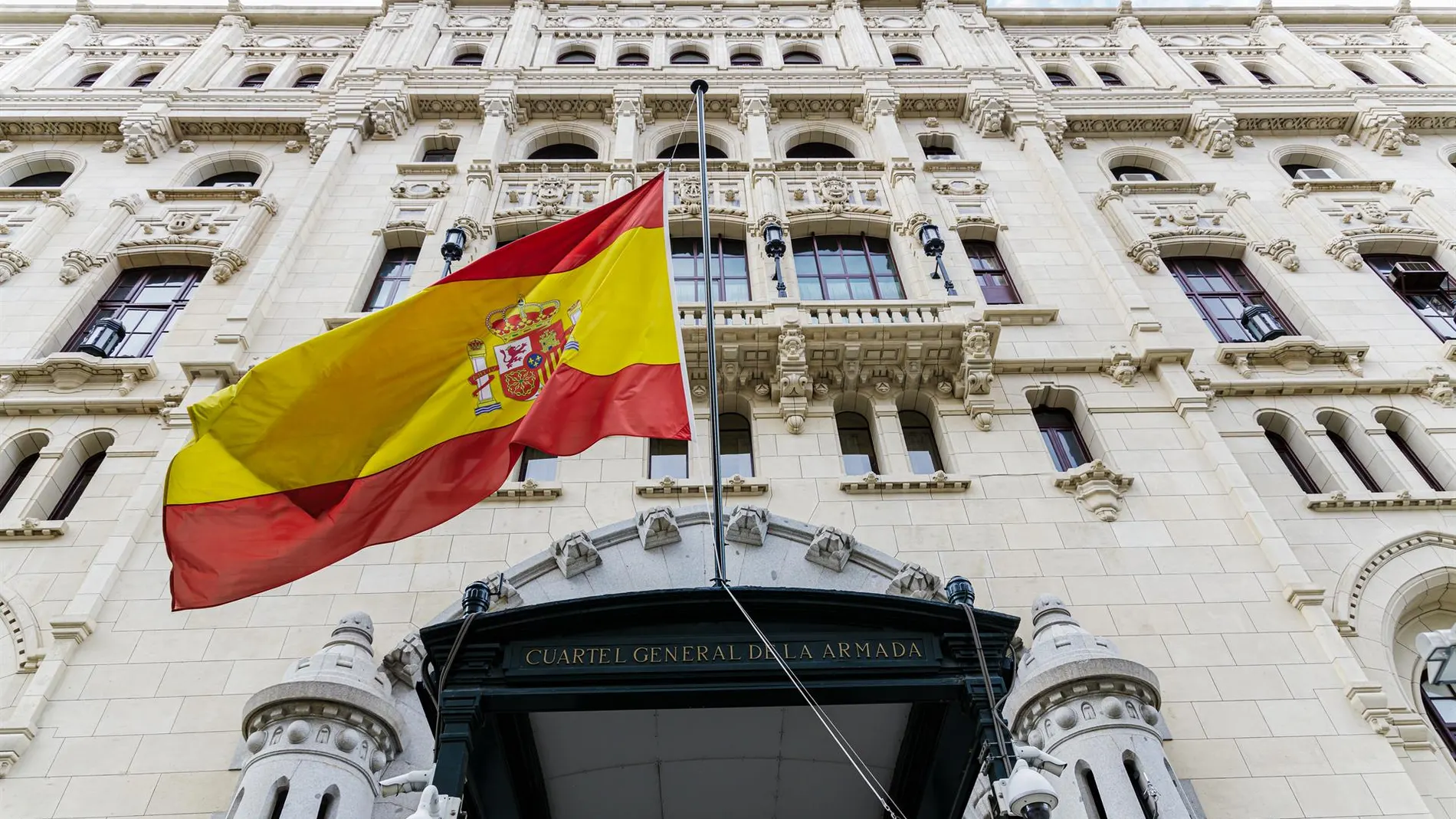 El Congreso aprueba honrar a los militares que lucharon por la democracia en la transición, con la abstención del PP