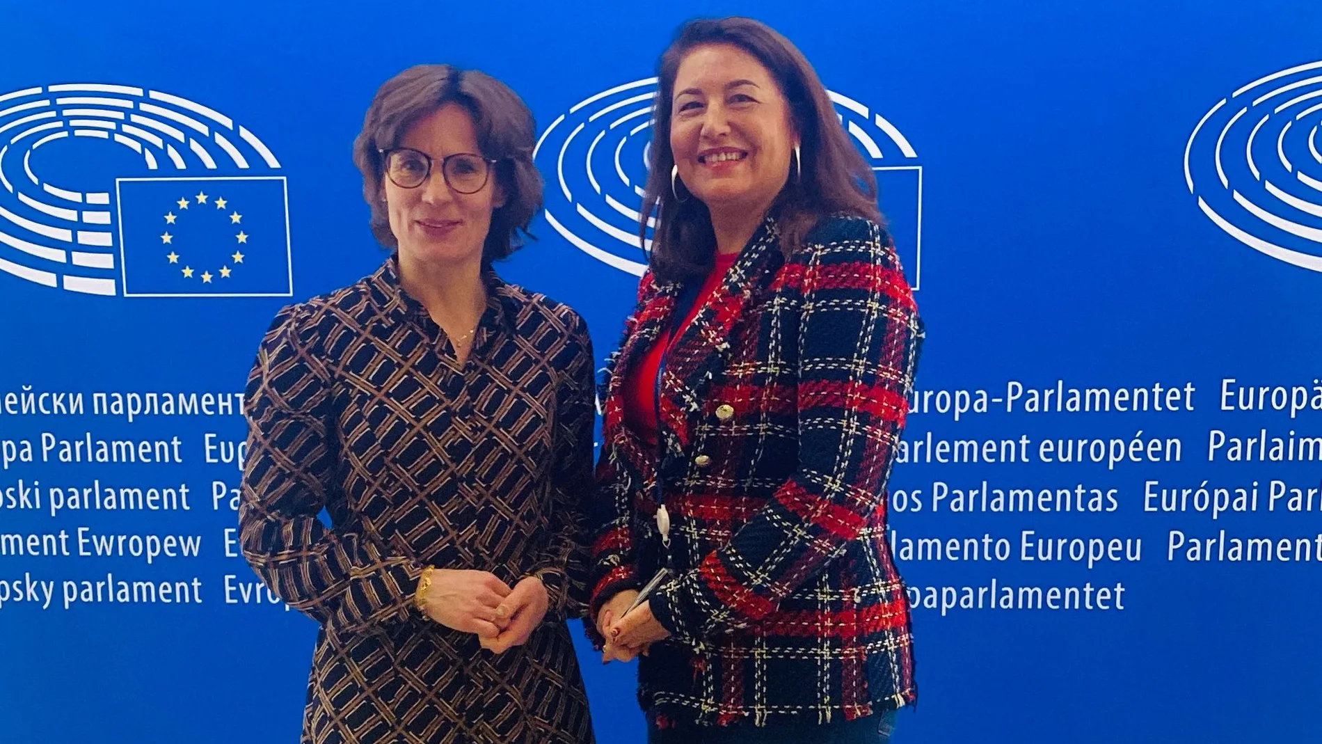 Carmen Crespo y la comisaria Jessika Roswall abordan la futura Estrategia Europea del Agua