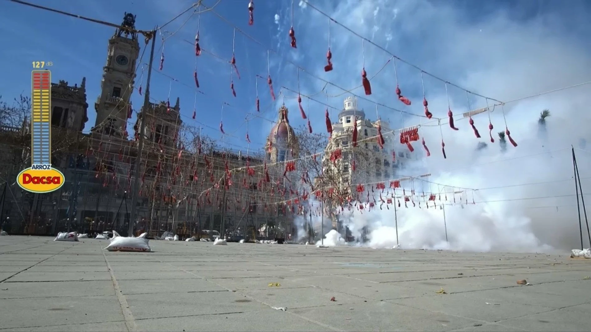 Imagen de una mascletà en À Punt REMITIDA / HANDOUT por À PUNT Fotografía remitida a medios de comunicación exclusivamente para ilustrar la noticia a la que hace referencia la imagen, y citando la procedencia de la imagen en la firma 26/02/2025