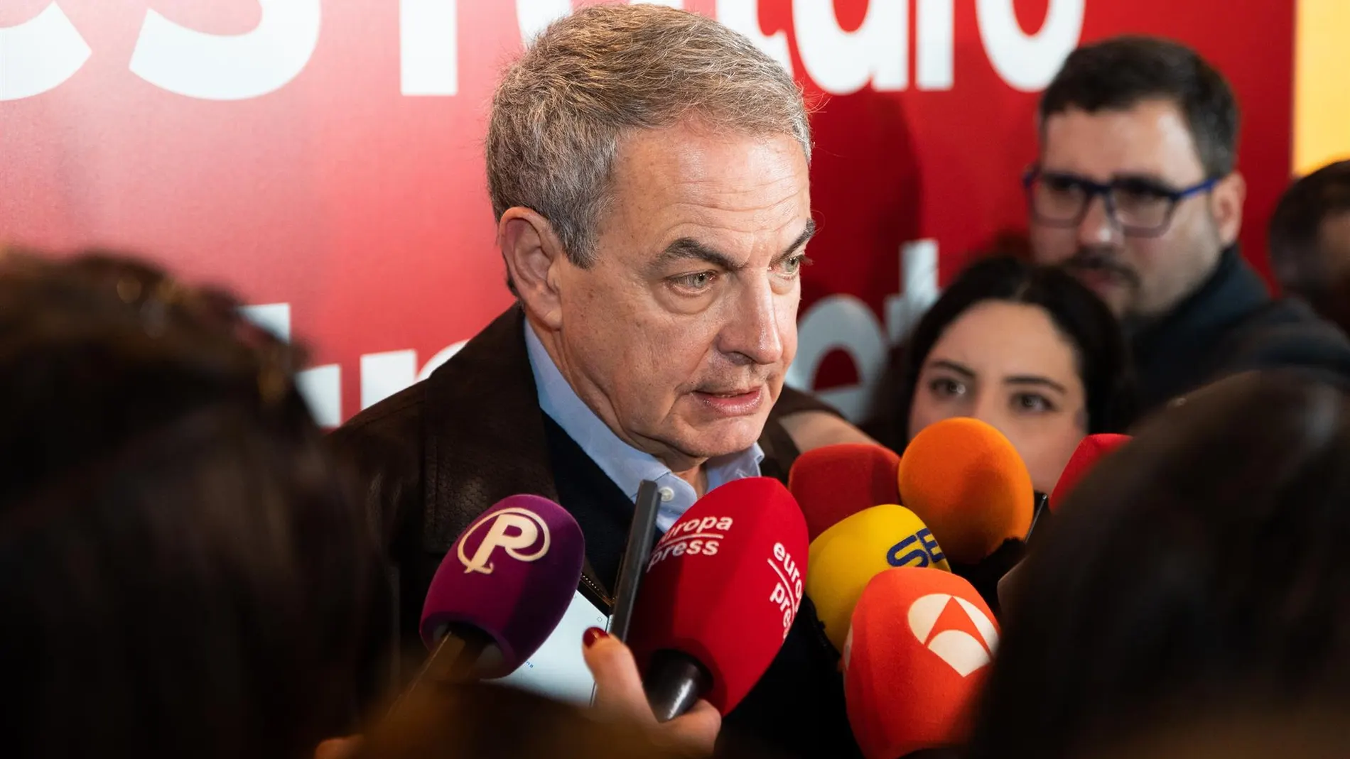 Zapatero y Bono participan este jueves en la III Conferencia Internacional para el Diálogo y la Paz en el Sáhara