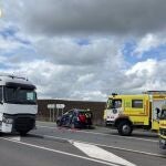 Heridas dos personas en la A-396 tras ser arrastrados por un trailer en el cruce de Benalup (Cádiz)