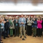 El nuevo secretario provincial del PSOE de Almería, José María Martín, arropado por la militancia