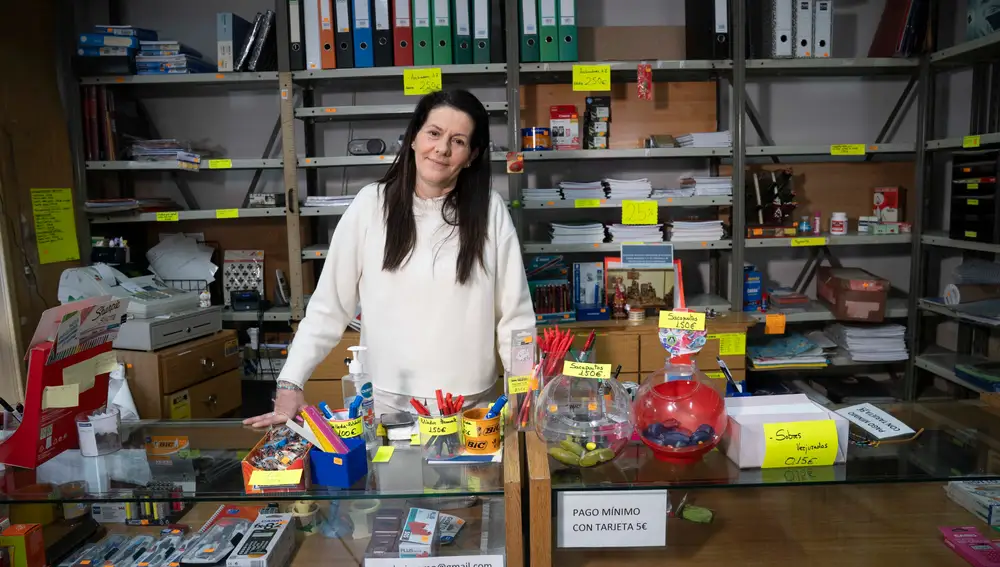 Gema Cañas, propietaria de la librearía papelería Romo