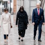 Vox recuerda que el ministro Puente avaló en noviembre el contrato de Jéssica: "Cumplía los requisitos establecidos"