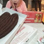 Las palmeras de hojaldres más grandes y sabrosas del mundo solo se pueden comprar aquí: en Cantabria