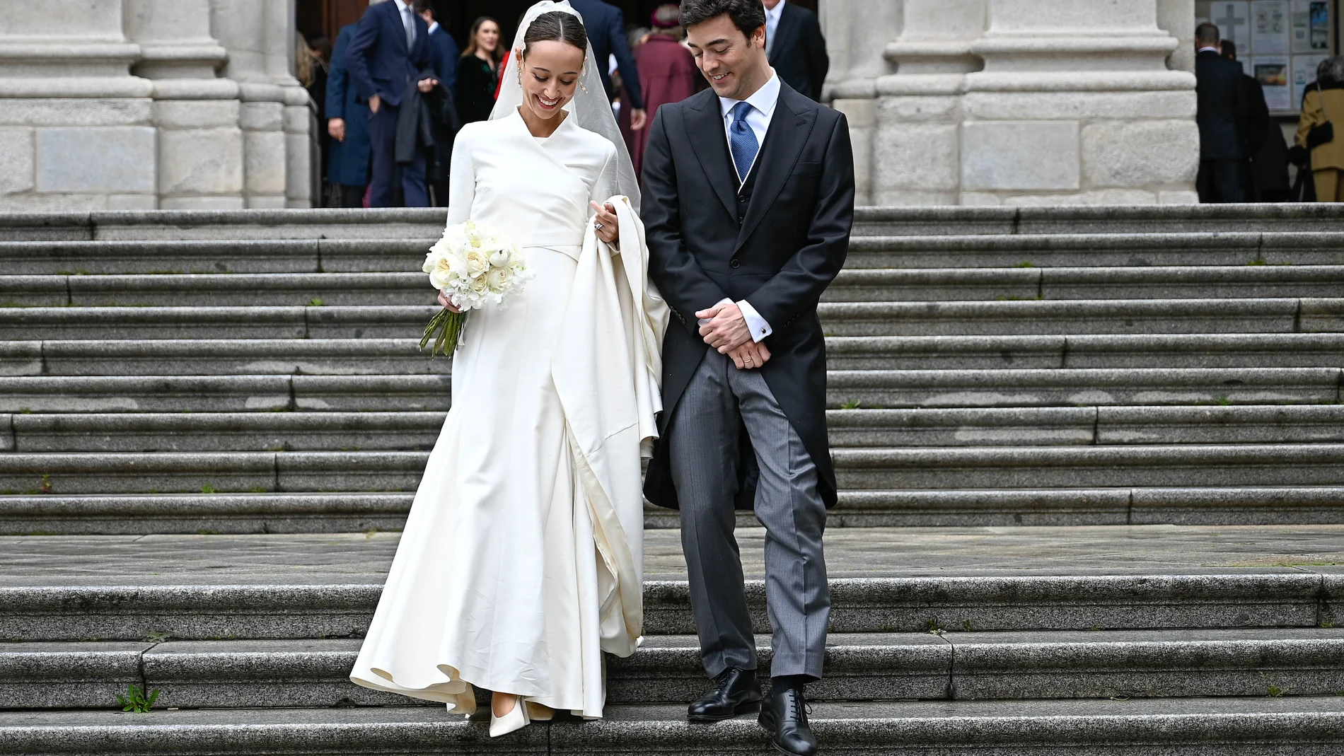 Ignacio Ruíz-Gallardón y Nerea Zabala salen de la Iglesia de Santa Bárbara de Madrid tras darse el "sí quiero" a 01 de Marzo de 2025 en Madrid (España). BODA;IGNACIO RUÍZ-GALLARDÓN;NEREA ZABALA;FAMOSOS; Francisco Guerra / Europa Press 01/03/2025
