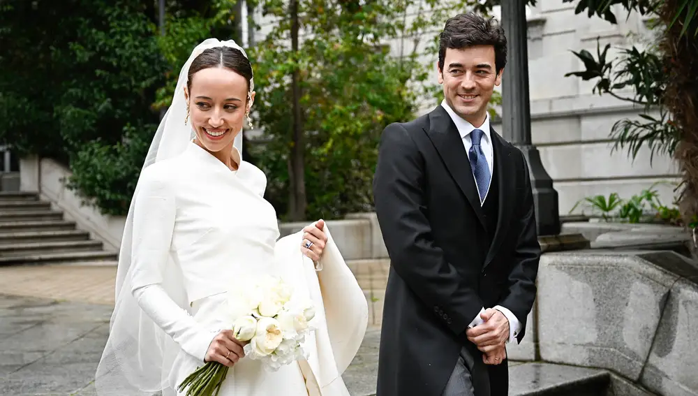 Ignacio Ruíz-Gallardón y Nerea Zabala se dan el "sí quiero" rodeados de amigos y familiares