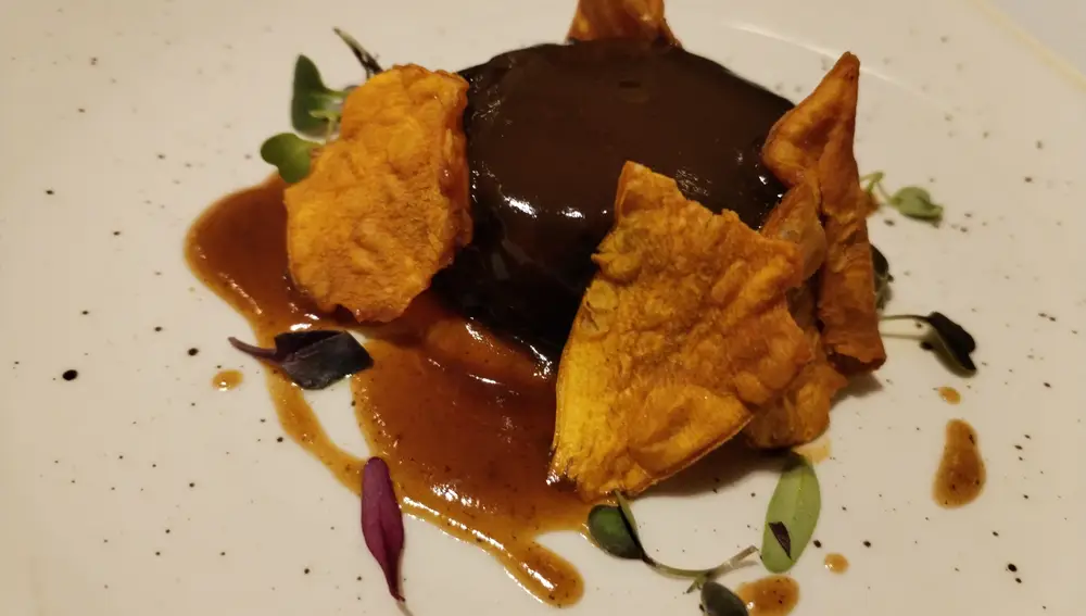 Detalle gastronómico del restaurante Aire de Mar. Eurostars Grand Marina 5* GL de Barcelona