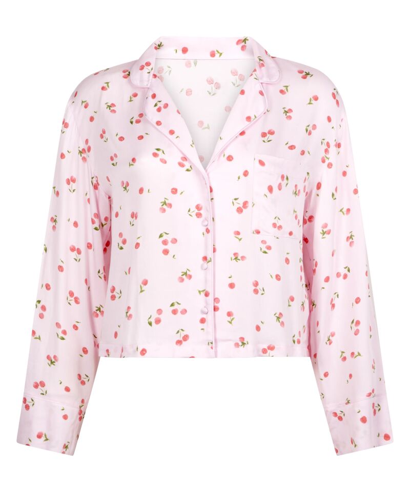 Camisa de estampado de cerezas.
