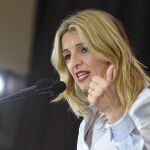 Yolanda Díaz conocía el acuerdo entre PSOE y Junts y apunta que "no altera las competencias del Estado" en inmigración