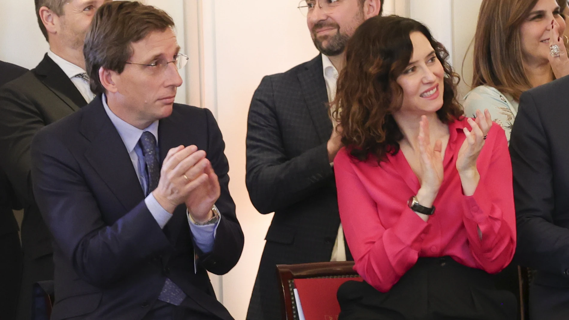 Almeida y Ayuso en el nuevo Palace.