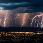 Tormenta sobre una ciudad 